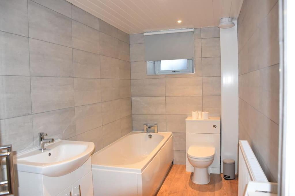 The Blue House Holiday Home Egremont  Екстериор снимка